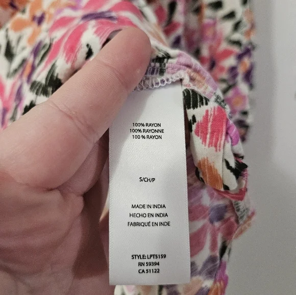 NWT! Beachlunchlounge Floral Blouse! - Picture 4 of 6